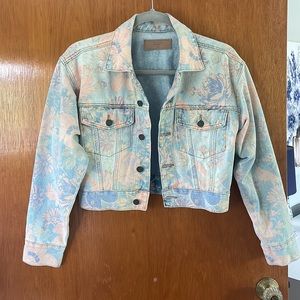 NWOT Blank NYC Nature Floral Pale Blue Denim Long Sleeve Cropped Jacket
